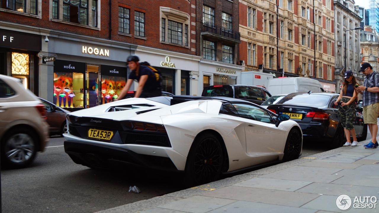 Lamborghini Aventador S LP740-4 Roadster