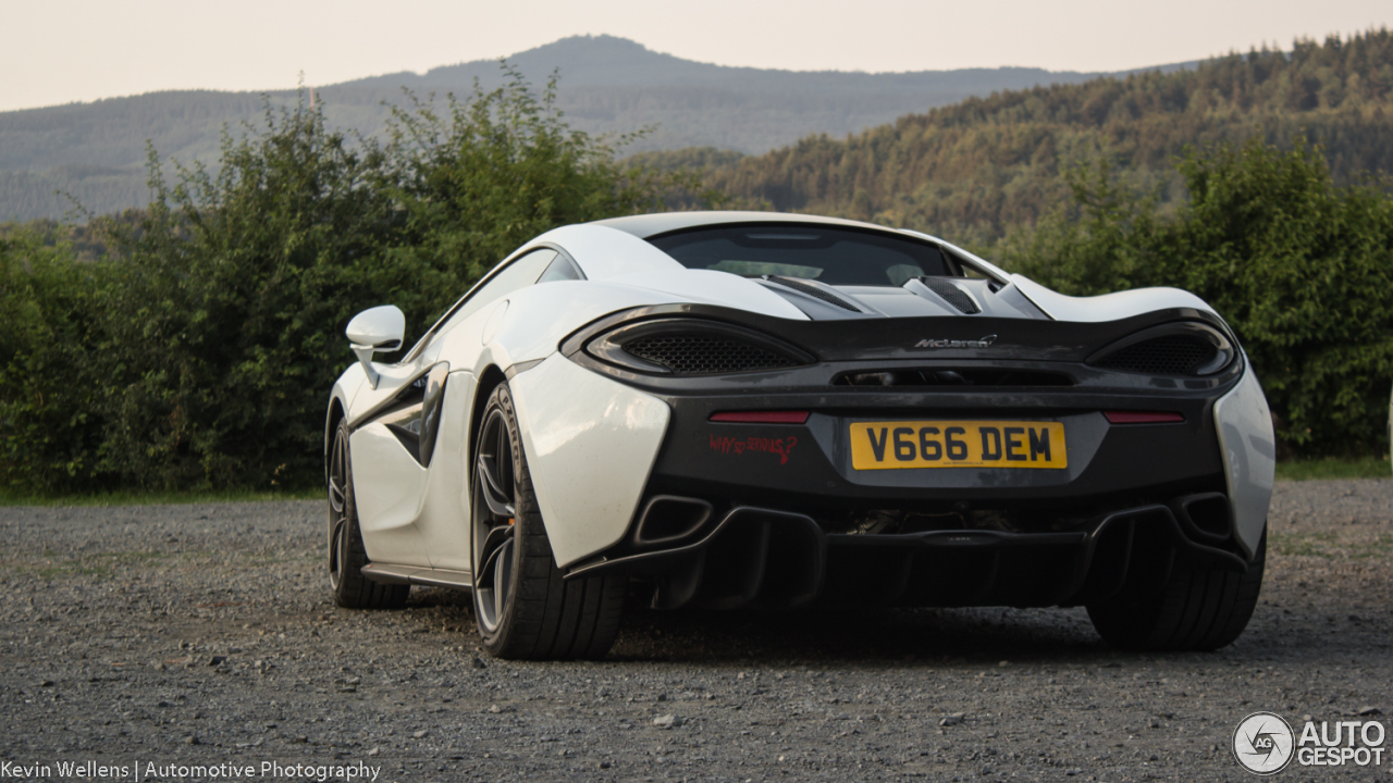 McLaren 570S