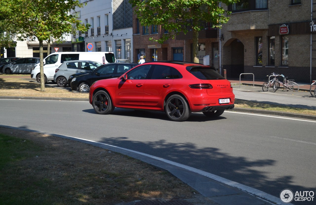 Porsche 95B Macan GTS