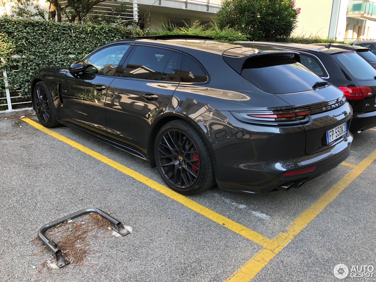 Porsche 971 Panamera Turbo Sport Turismo