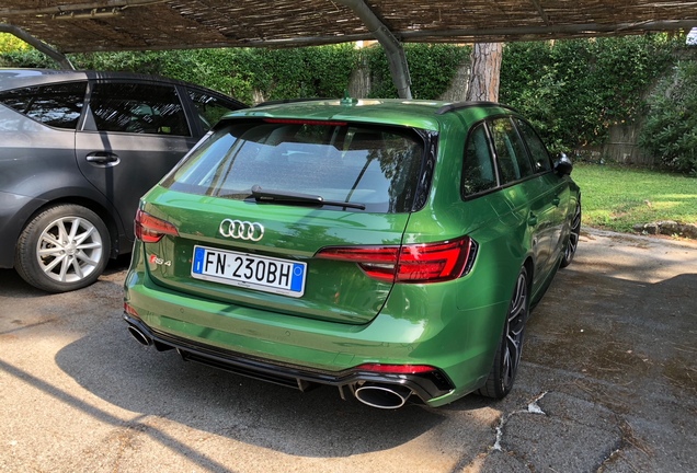 Audi RS4 Avant B9