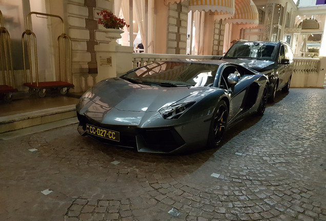 Lamborghini Aventador LP700-4