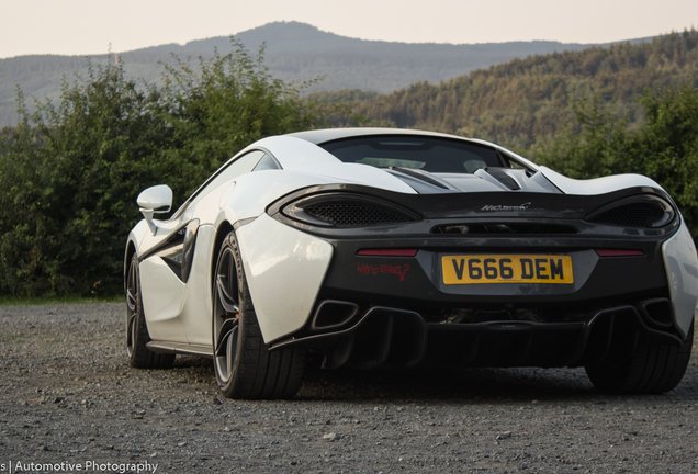 McLaren 570S