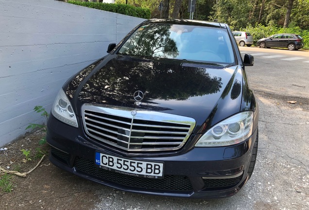 Mercedes-Benz S 63 AMG W221 2011