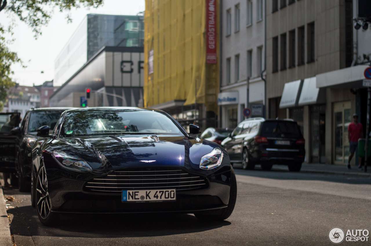 Aston Martin DB11