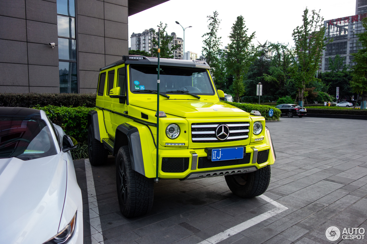 Mercedes-Benz G 500 4X4²