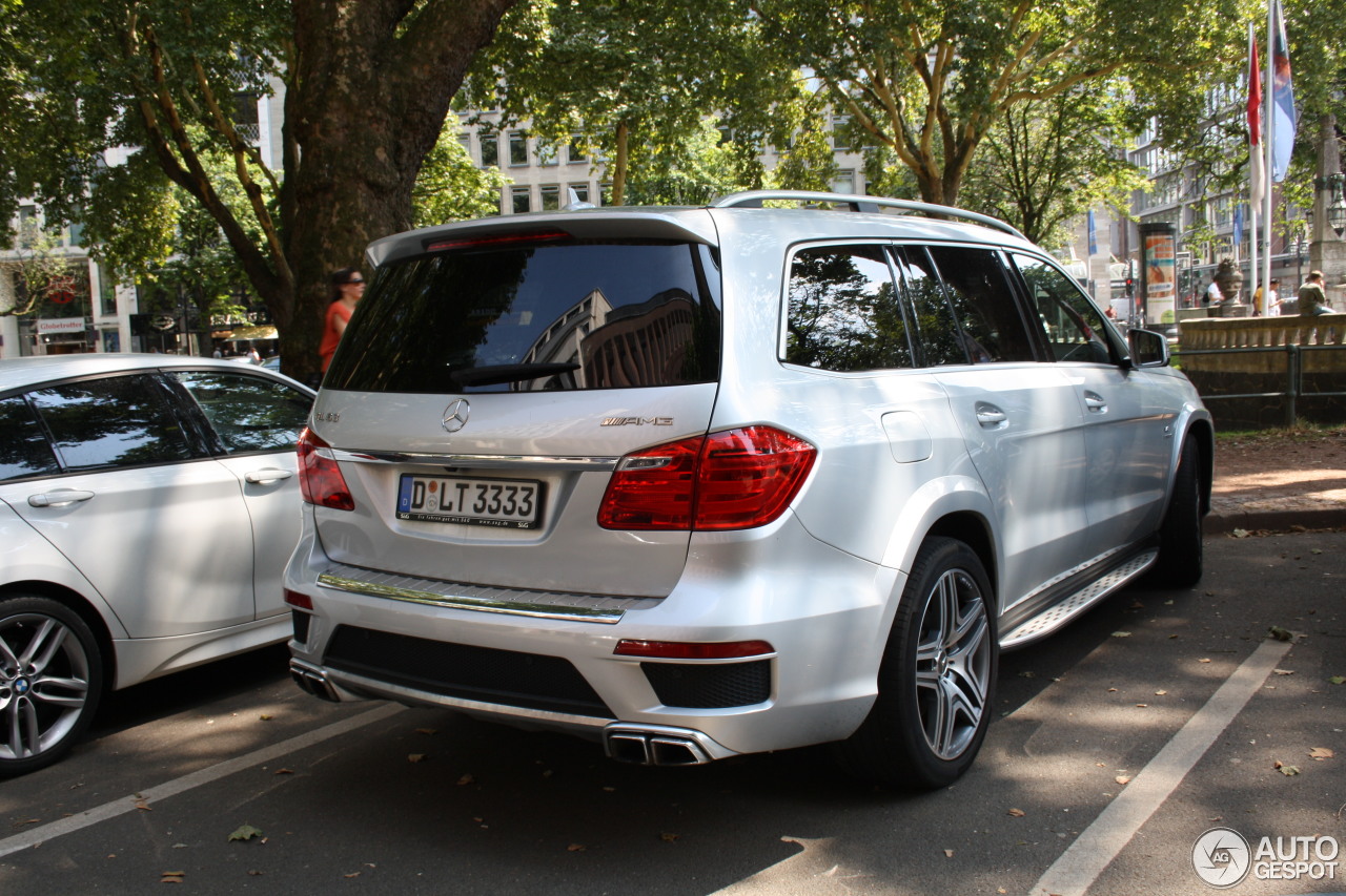 Mercedes-Benz GL 63 AMG X166