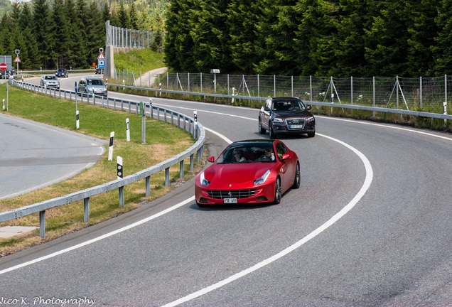 Ferrari FF