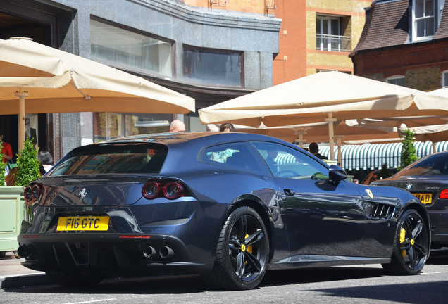 Ferrari GTC4Lusso