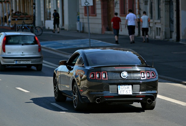 Ford Mustang GT 2013