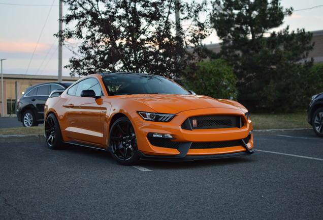 Ford Mustang Shelby GT350R 2015