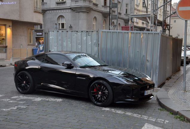 Jaguar F-TYPE R Coupé