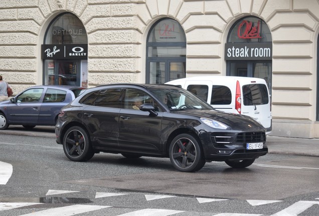 Porsche 95B Macan Turbo