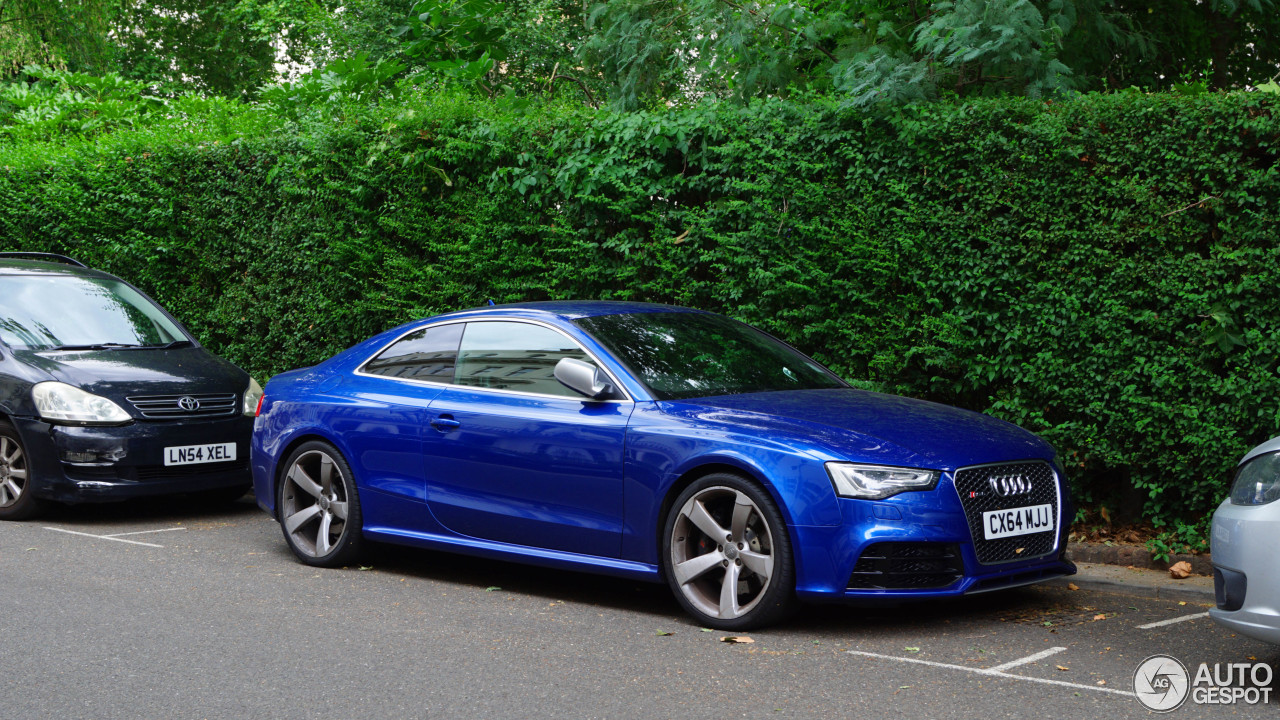 Audi RS5 B8 2012