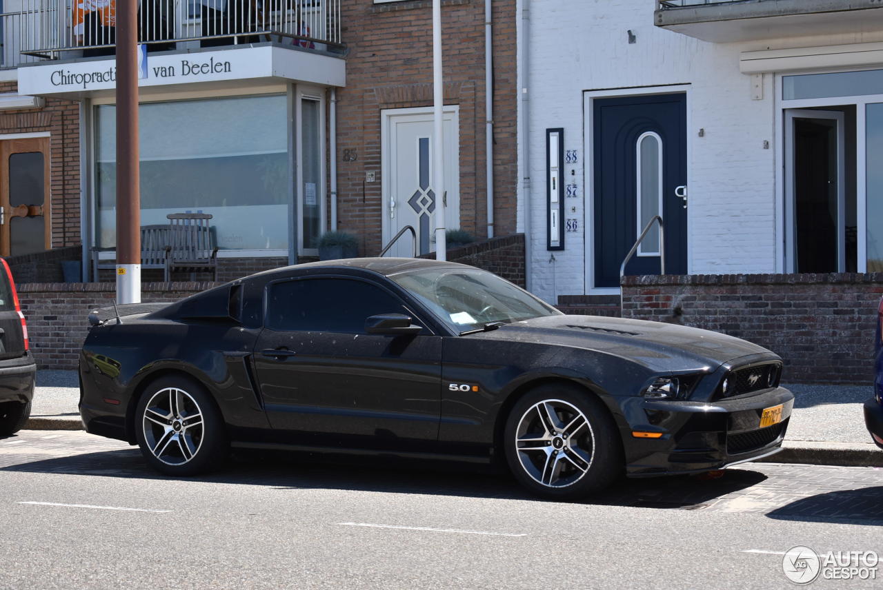 Ford Mustang GT 2013