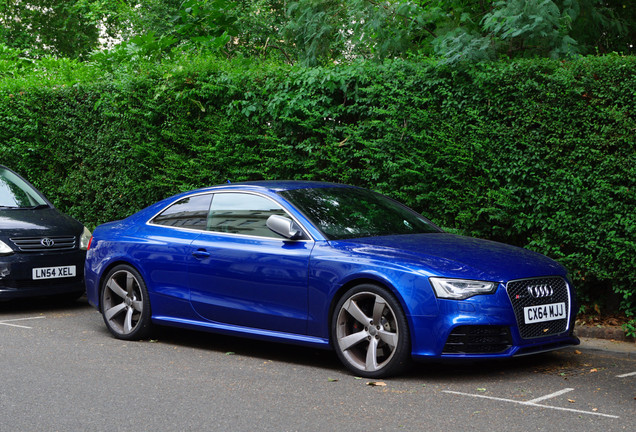 Audi RS5 B8 2012