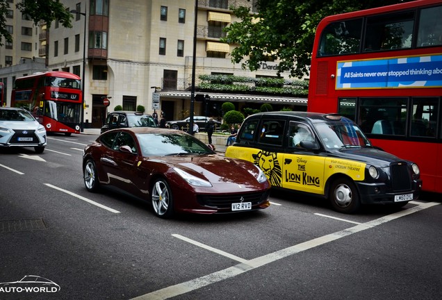 Ferrari GTC4Lusso