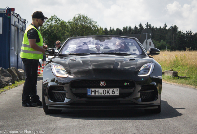 Jaguar F-TYPE R Convertible 2017