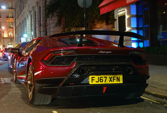 Lamborghini Huracán LP640-4 Performante