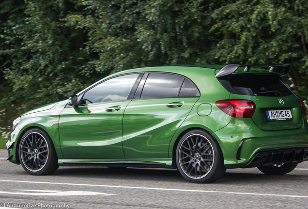 Mercedes-AMG A 45 W176 2015