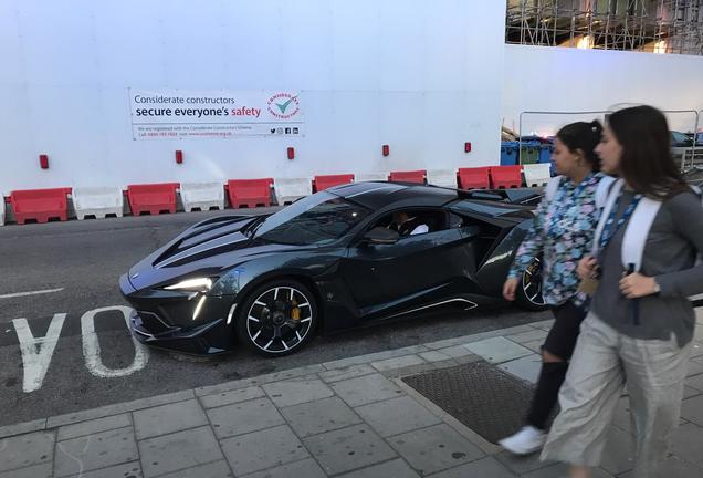 W-Motors Fenyr SuperSport