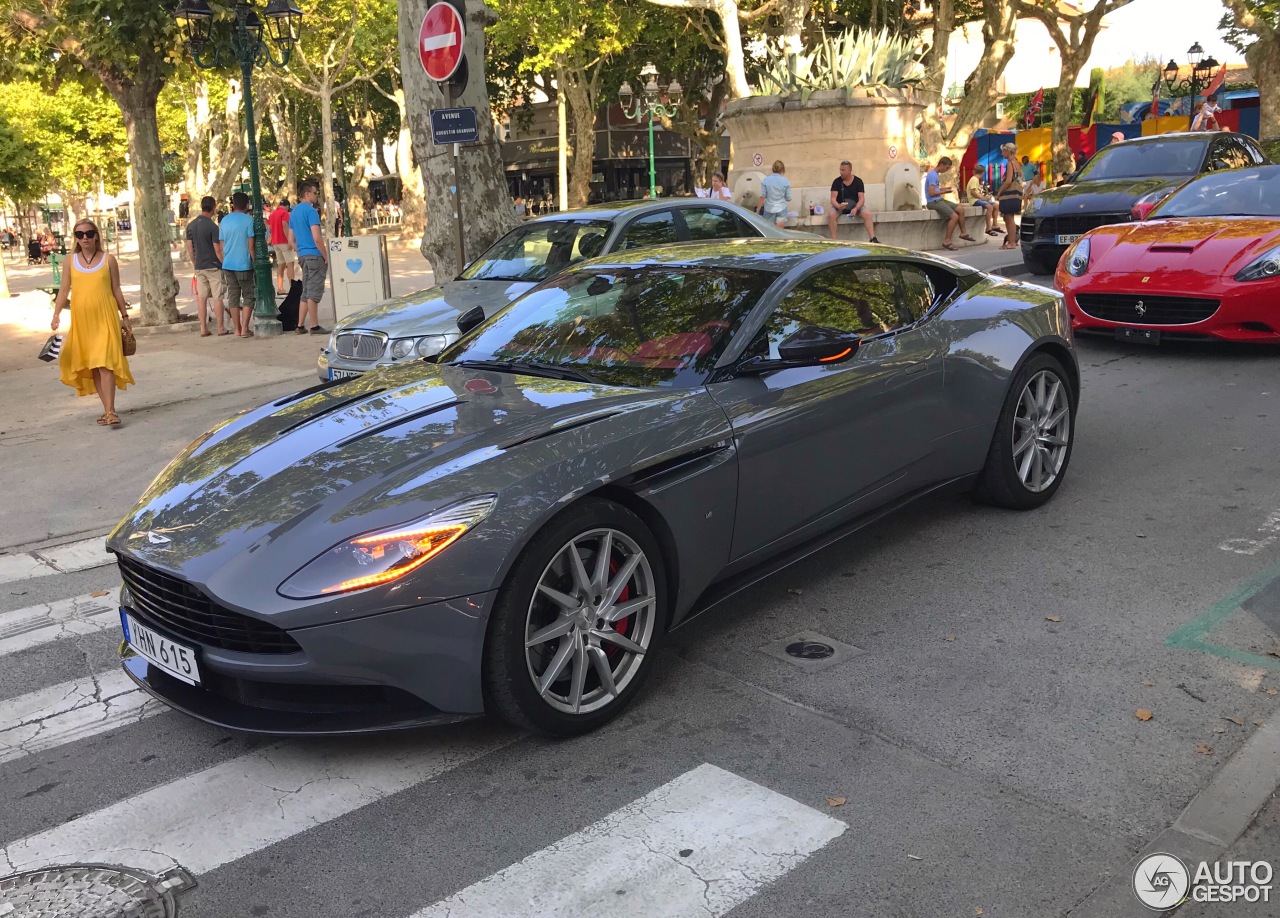 Aston Martin DB11