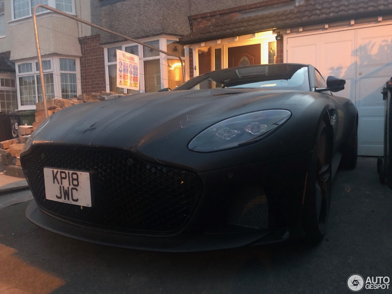 Aston Martin DBS Superleggera