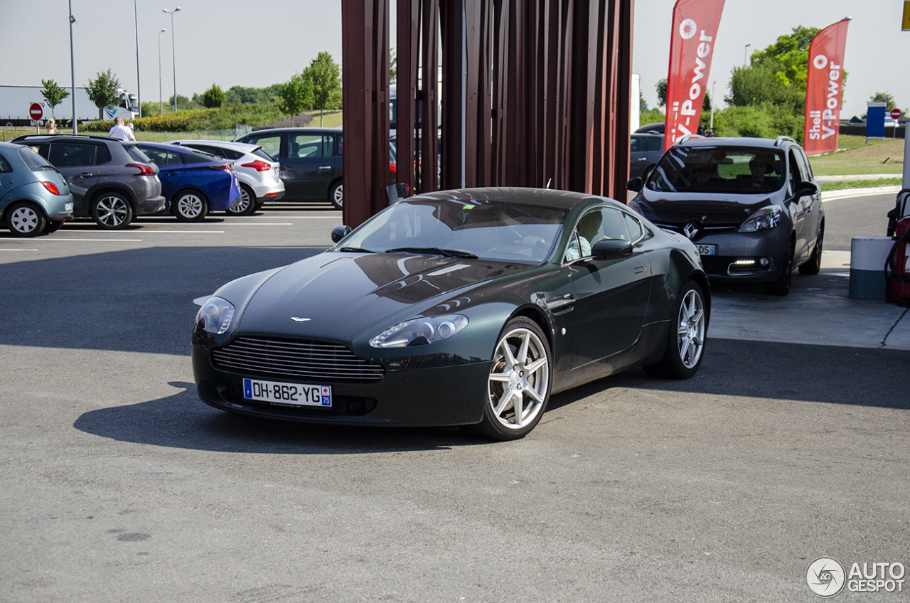 Aston Martin V8 Vantage