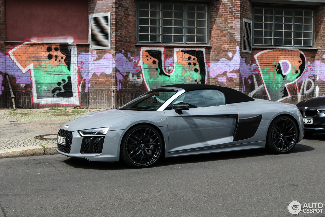 Audi R8 V10 Spyder 2016