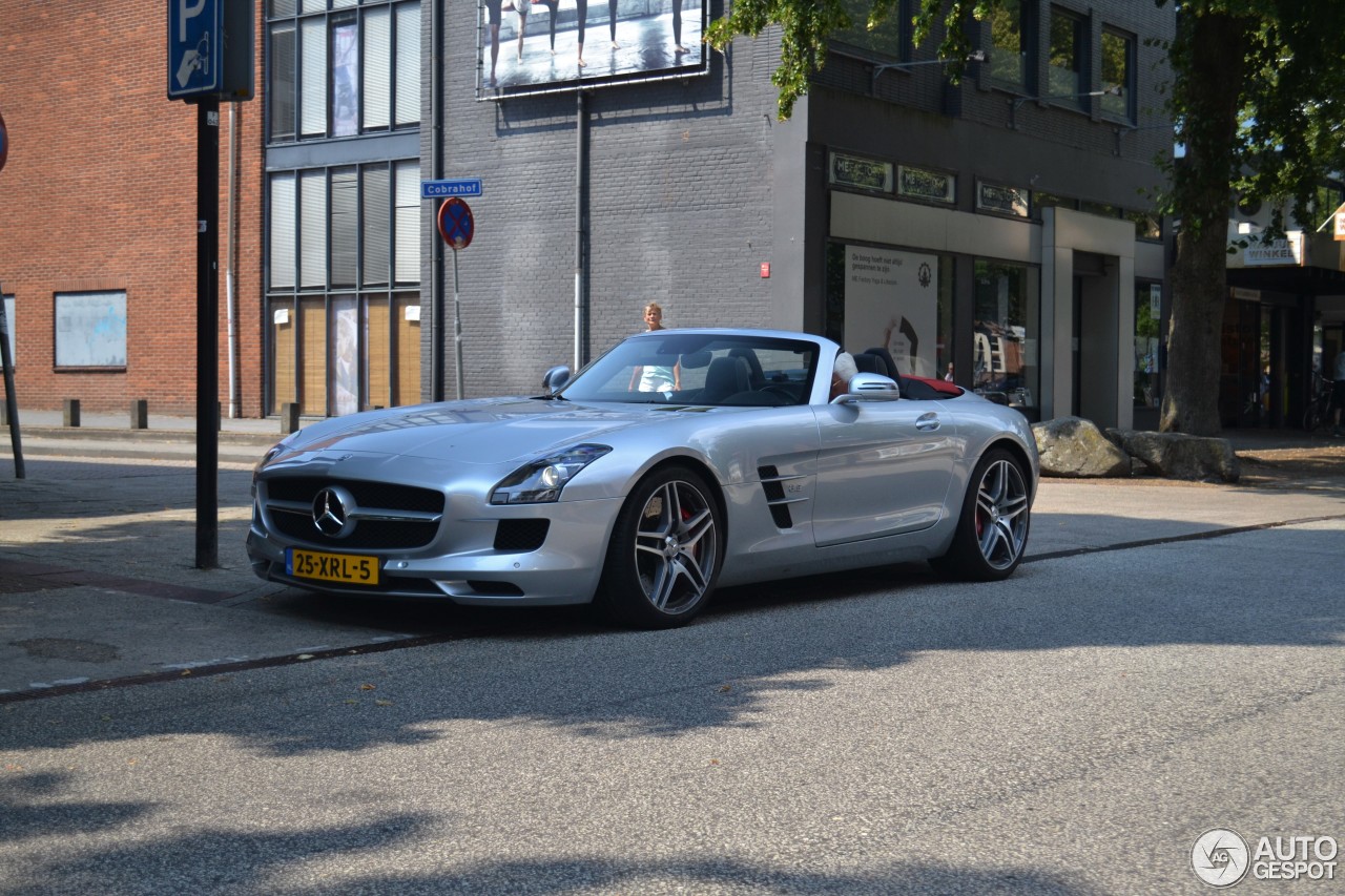 Mercedes-Benz SLS AMG Roadster