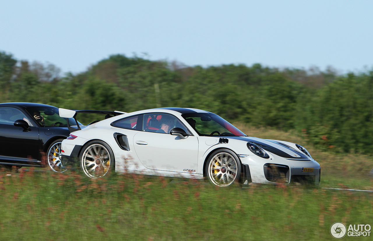 Porsche 991 GT2 RS Weissach Package