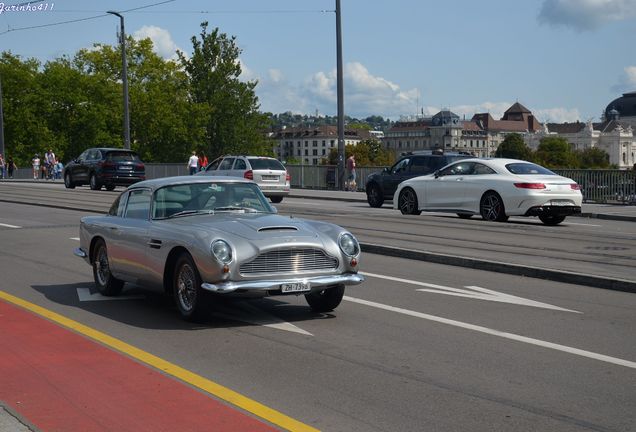 Aston Martin DB4 Series V