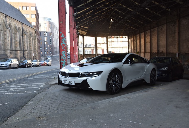 BMW i8