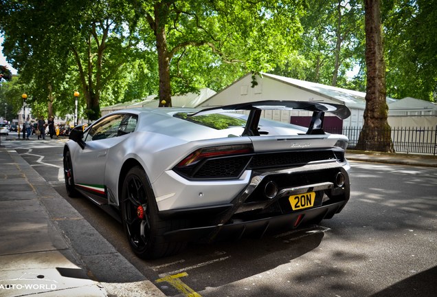 Lamborghini Huracán LP640-4 Performante