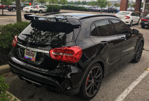 Mercedes-Benz GLA 45 AMG X156