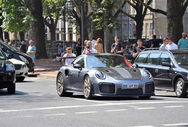 Porsche 991 GT2 RS Weissach Package