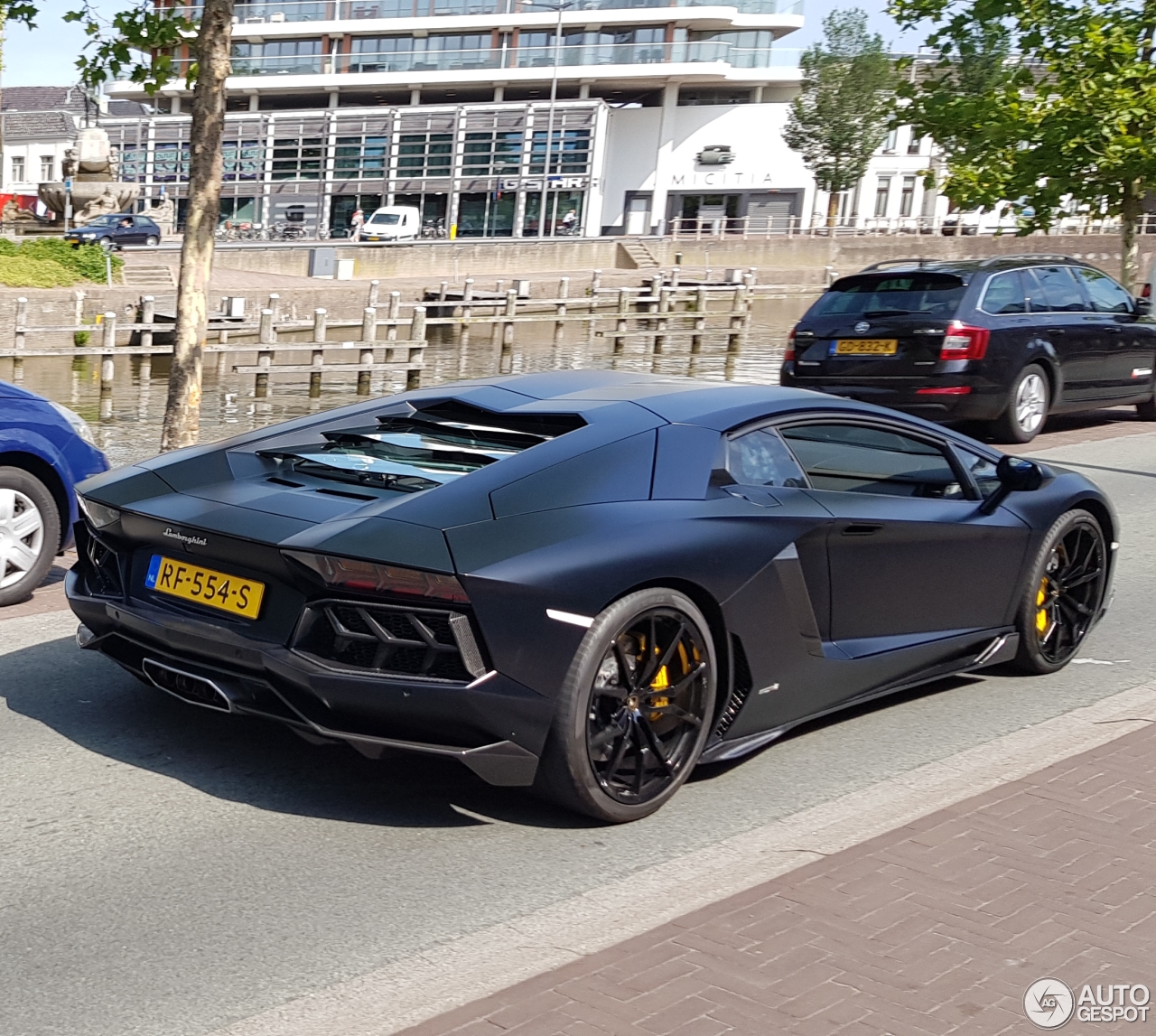 Lamborghini Aventador LP700-4 Vorsteiner V