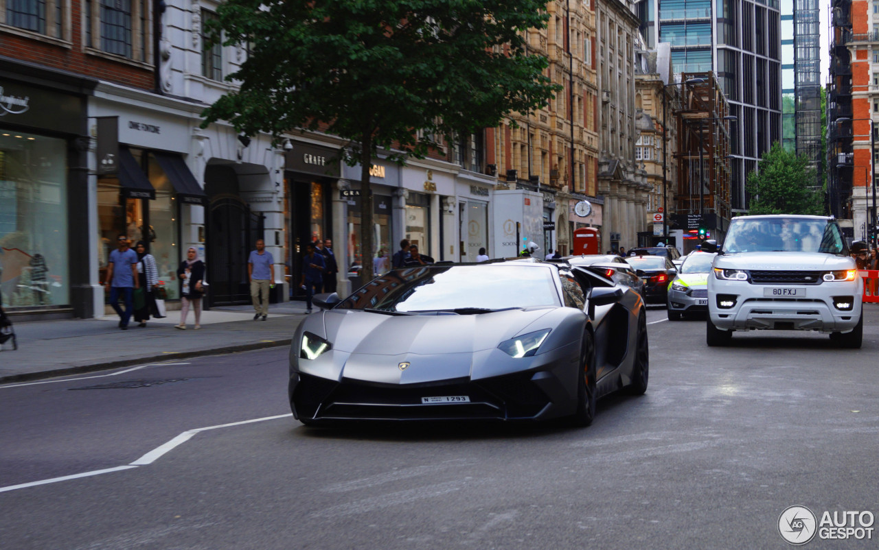 Lamborghini Aventador LP750-4 SuperVeloce Roadster