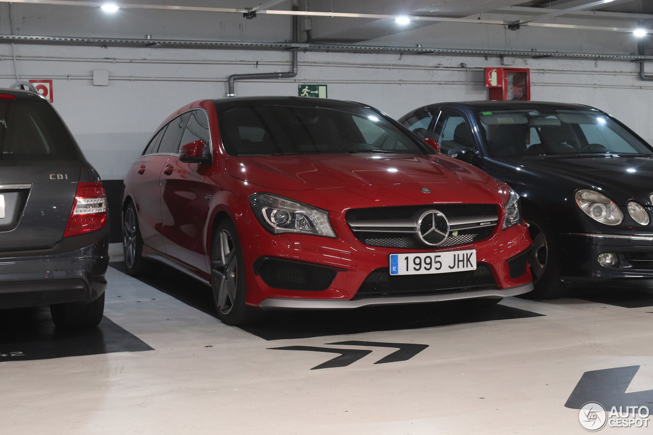 Mercedes-Benz CLA 45 AMG Shooting Brake