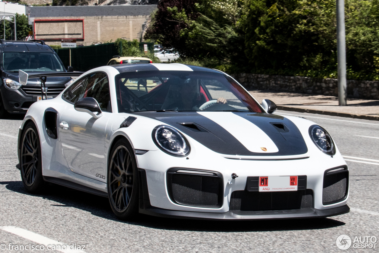 Porsche 991 GT2 RS Weissach Package