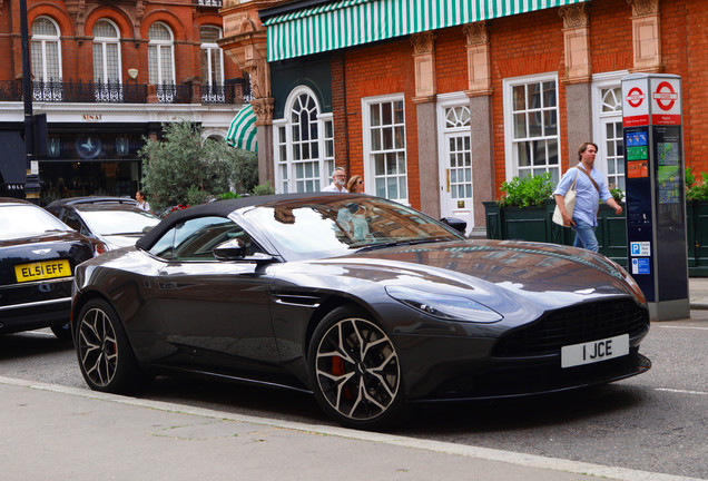 Aston Martin DB11 V8 Volante