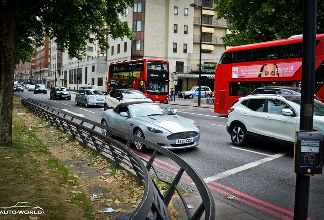 Aston Martin DB9 Volante