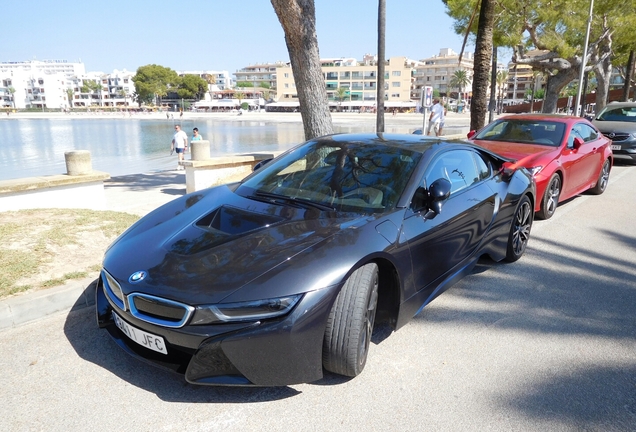 BMW i8