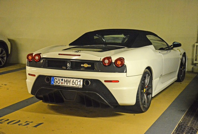 Ferrari Scuderia Spider 16M