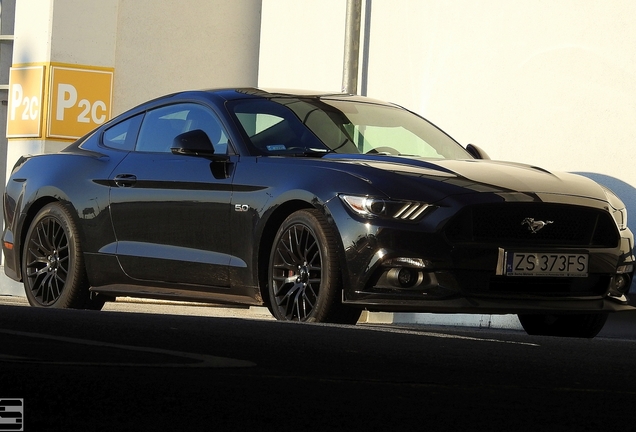 Ford Mustang GT 2015