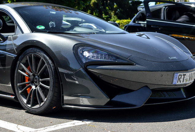 McLaren 570S