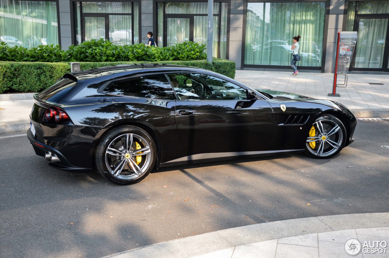 Ferrari GTC4Lusso