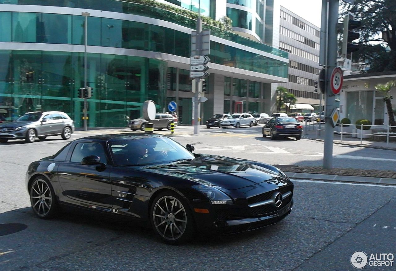 Mercedes-Benz SLS AMG