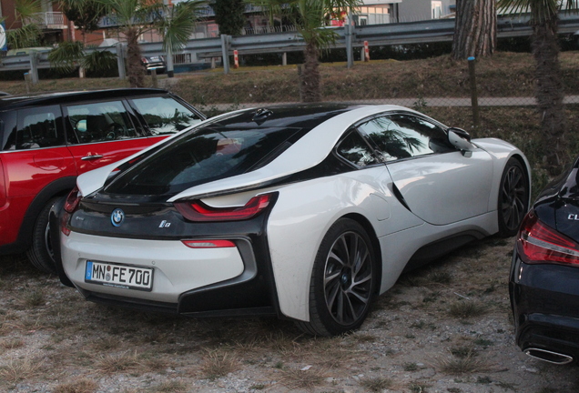 BMW i8