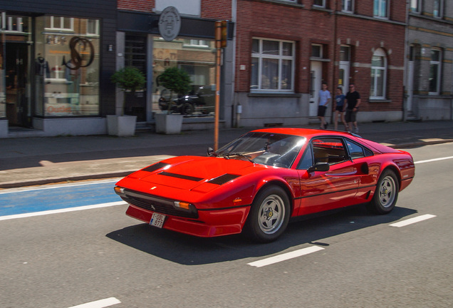 Ferrari 208 GTB Turbo